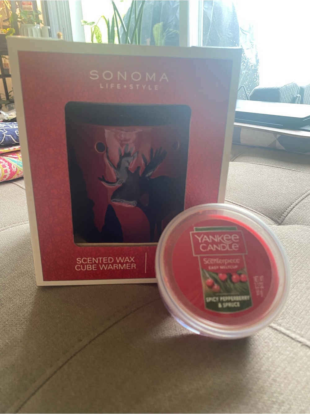 Sonoma Red Ceramic Moose Wax Cube Electric Warmer - Picture 7 of 7